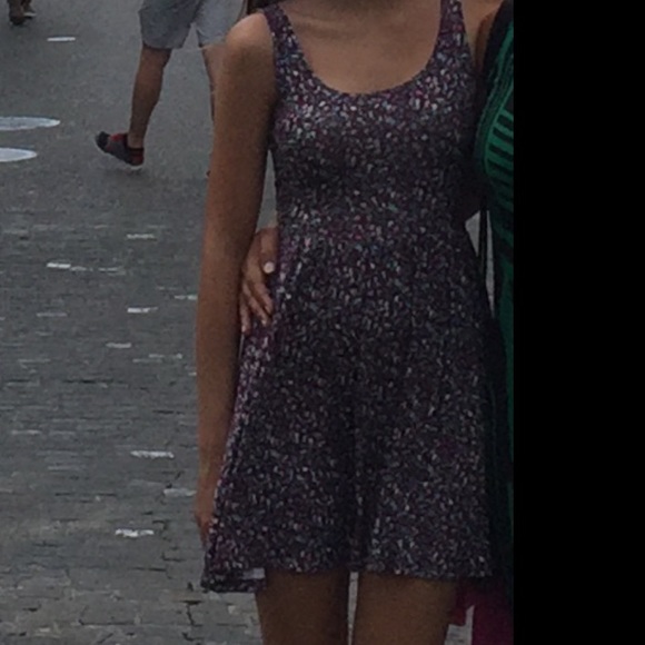 Cute floral summer dress - Picture 2 of 4